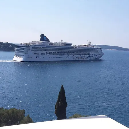 Apartamento Lovro - One Bedroom With Terrace And Sea View 2