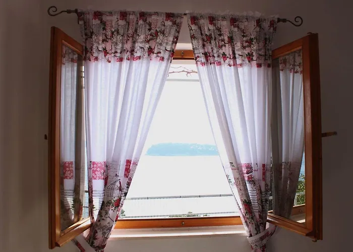 Lovro - One Bedroom With Terrace And Sea View 2