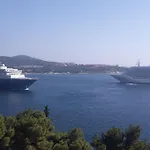 Apartman Lovro - One Bedroom With Terrace And Sea View 2 *
