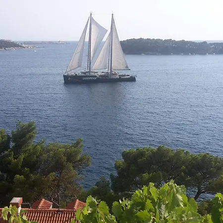 Lovro - One Bedroom With Terrace And Sea View 2 Апартаменты *